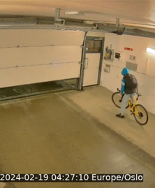 Security footage of thief stealing  Cannondale bike out of locked garage in Oslo, Norway.