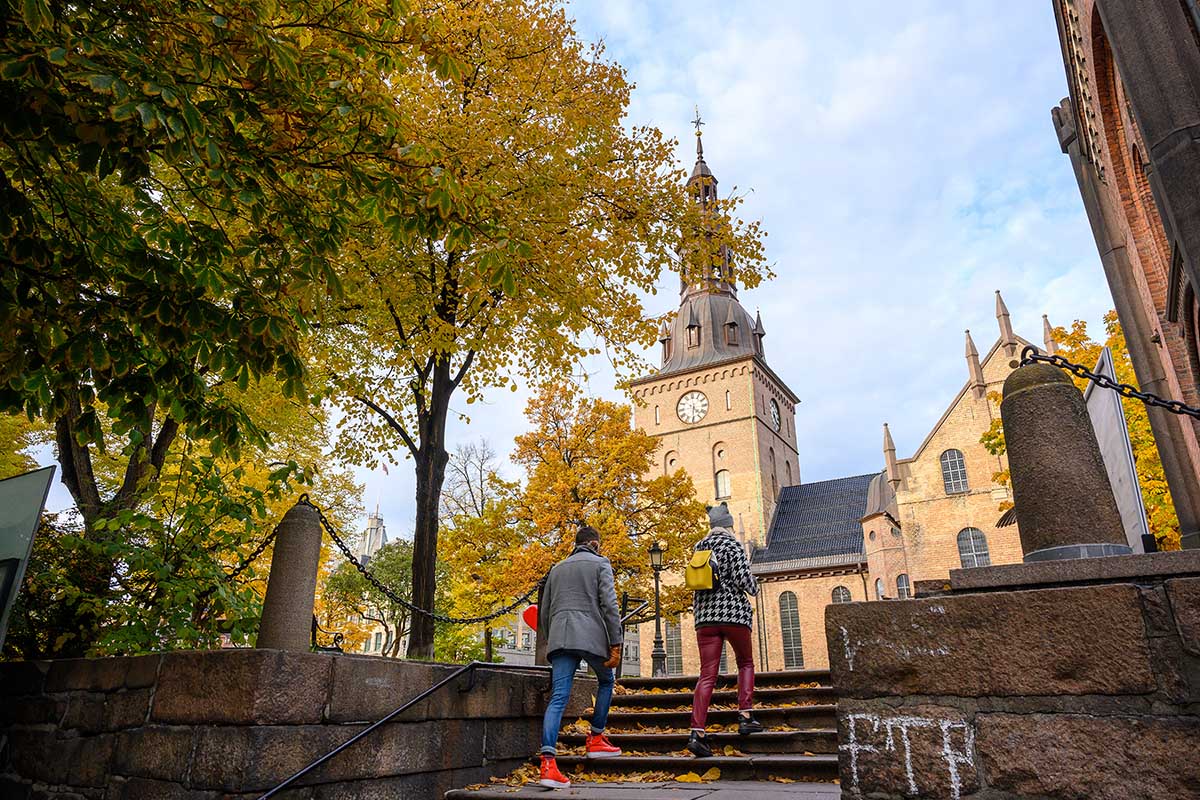 Ebike Stolen outside Oslo Cathedral was tracked and recovered using BikeFinder app and gps, bluetooth,  tracking device.