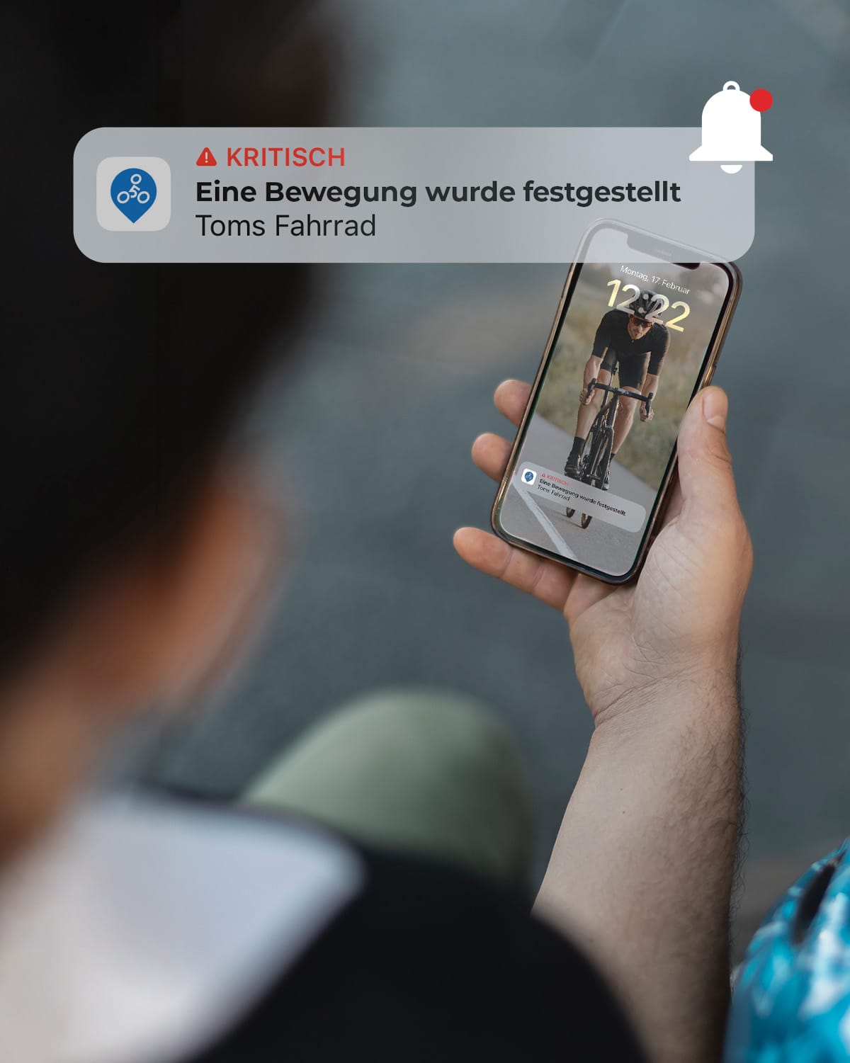 BikeFinder-App für Mobiltelefone mit Karten und Benachrichtigungen – erhältlich bei Google Play und im Apple App Store.